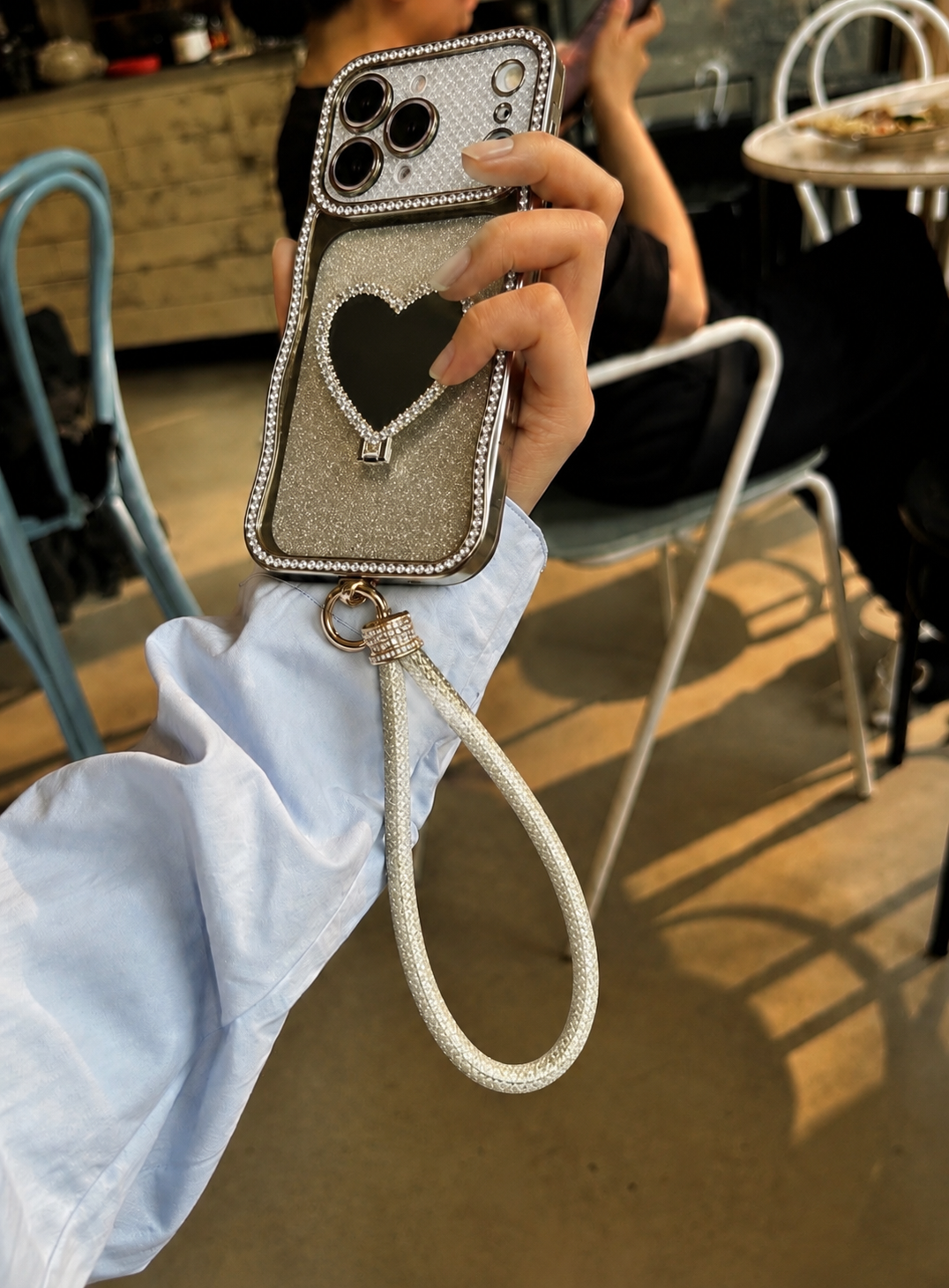 كفر بيج مصنوع يدويا - iPhone 17 Pro Max