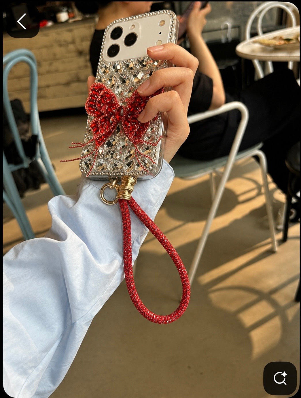 كفر فراشة مصنوع يدويا - iPhone 17 Pro Max